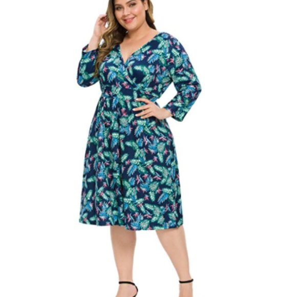 Dresses & Skirts - Women's 3/4 Sleeve Plus Size V-Neck Floral Dress